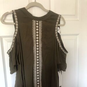 NWT O’Neill top